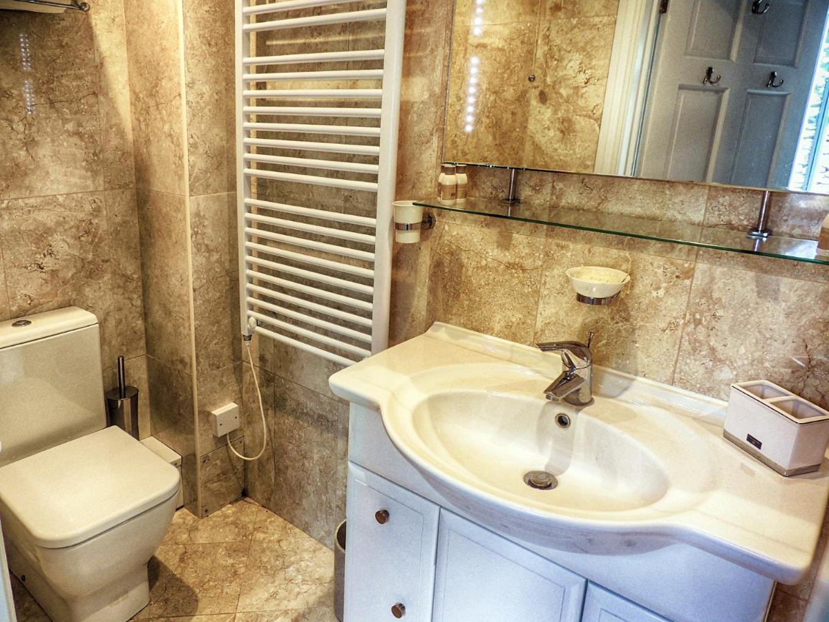 Woodbine Cottage بورتون أُنذ ووتر المظهر الخارجي الصورة